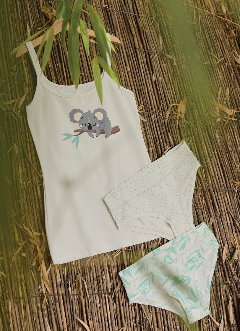 J24K-42S102 d.2691 , Женски слип гаќички